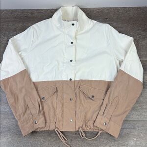 E & M Women’s Colorblock Utility Jacket – Cream & Tan – Size L